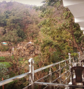 Accommodation-Mantra-Yoga-&-Meditation-School-Rishikesh