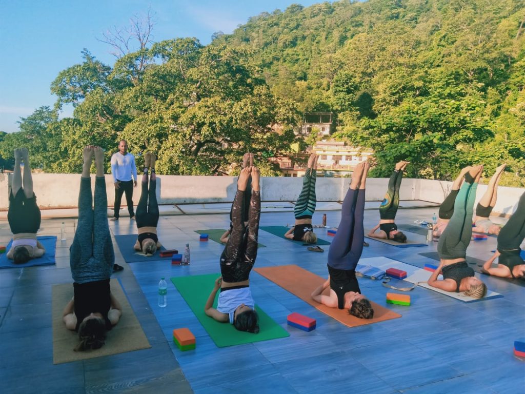 Twelve Basic Yoga Asana - Sivananda Yoga
