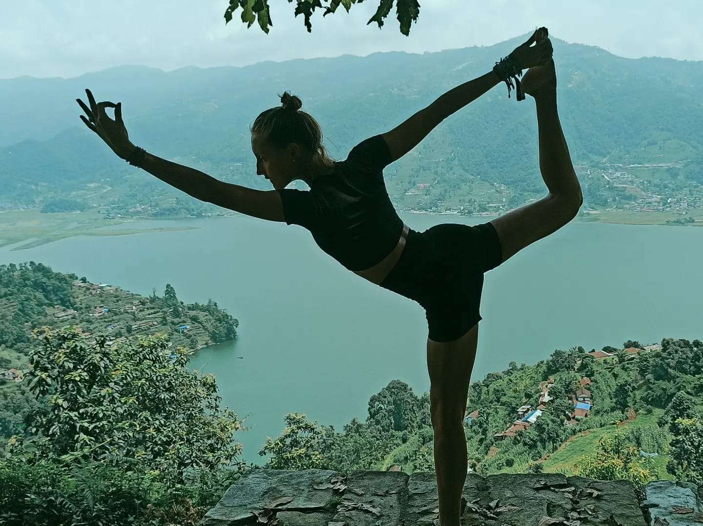 Yoga Trainer Vikaspuri Delhi, Female Yoga Instructor Vikaspuri Dwarka