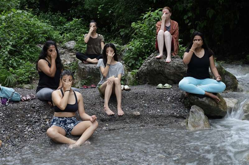 Treinamento de professores de meditação Rishikesh Índia - Treinamento de professores de ioga de 200 horas em Dharamsala